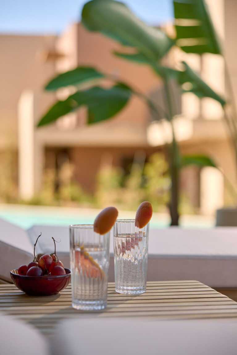 04_er_rocrita_premium_room_swim_up-scaled.jpg