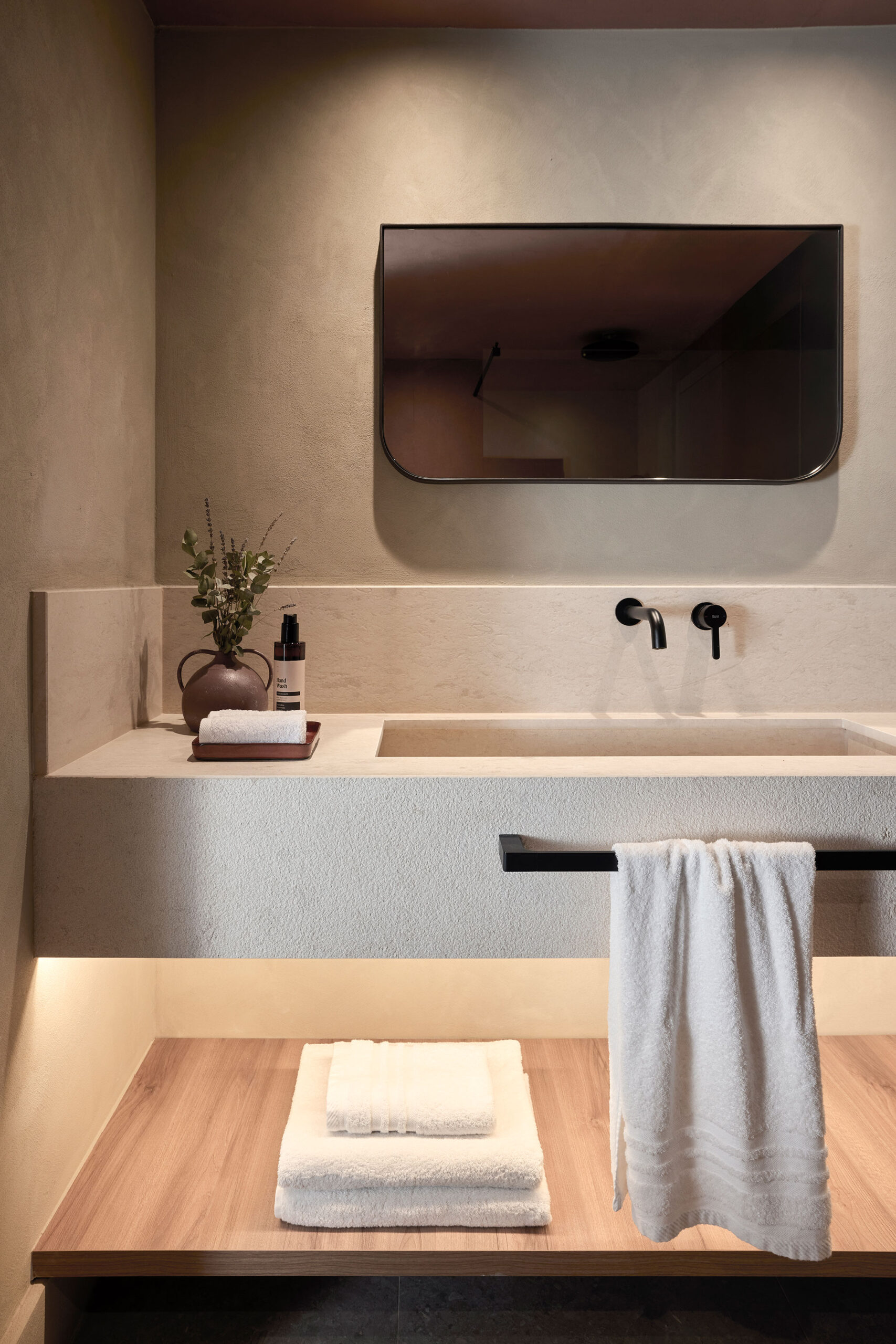 10_er_rocrita_one_bedroom_suite_swim_up-scaled.jpg