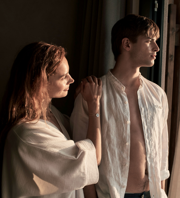 elissa.couple.room_.1.png