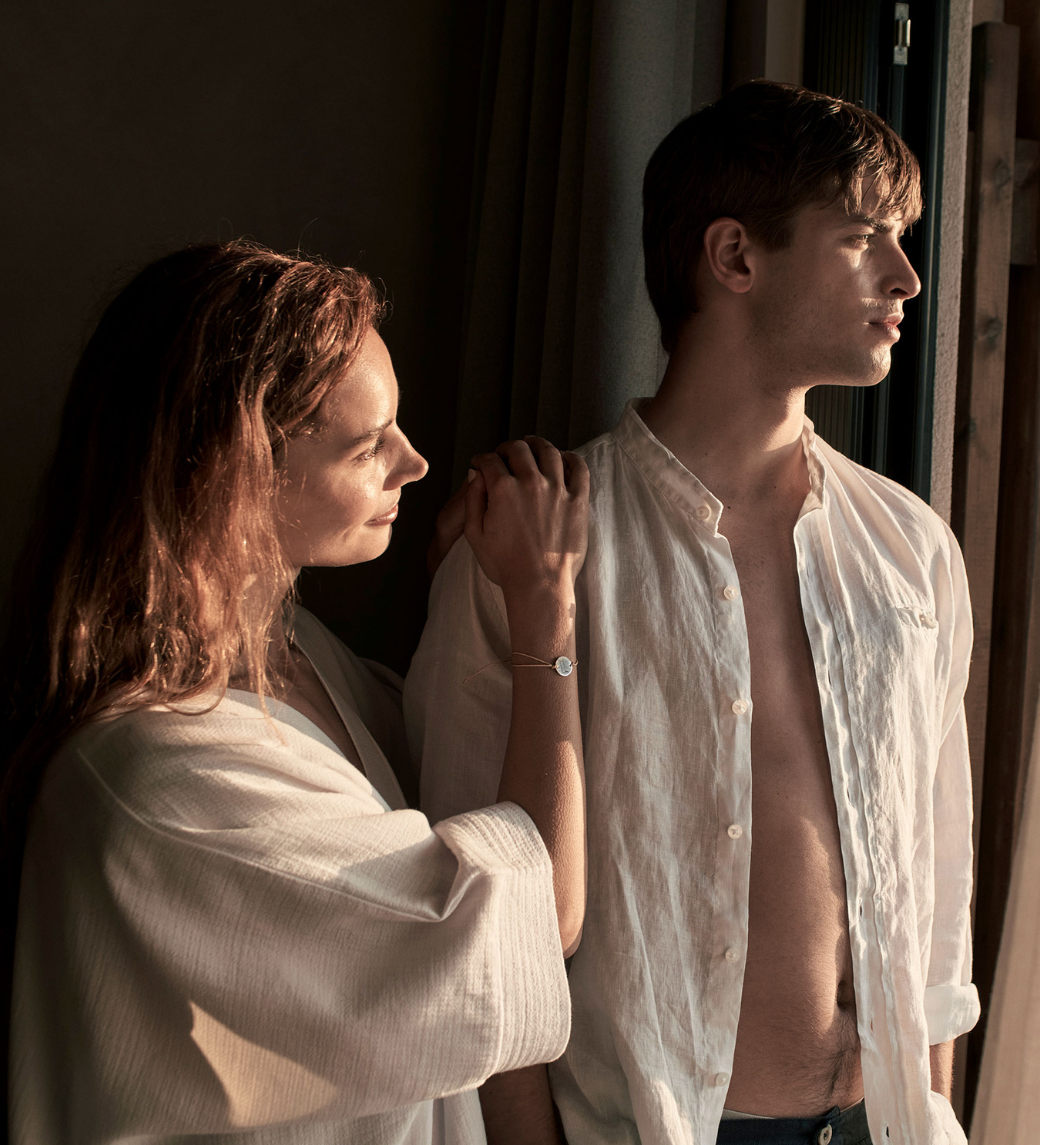 elissa.couple.room_.1.png